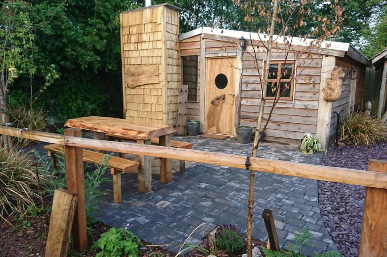 Charming 2-Bed Cabin In Сътън Колдфийлд Екстериор снимка