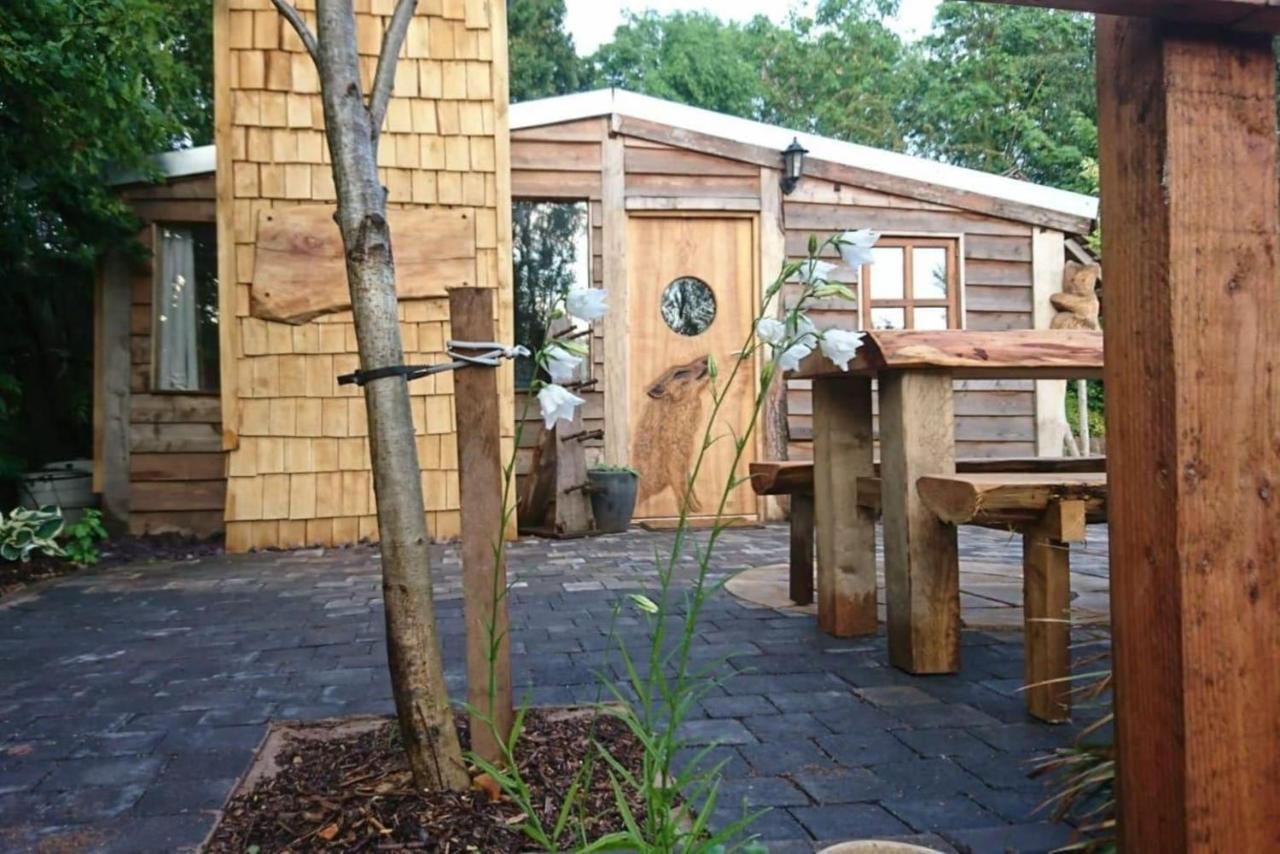 Charming 2-Bed Cabin In Сътън Колдфийлд Екстериор снимка